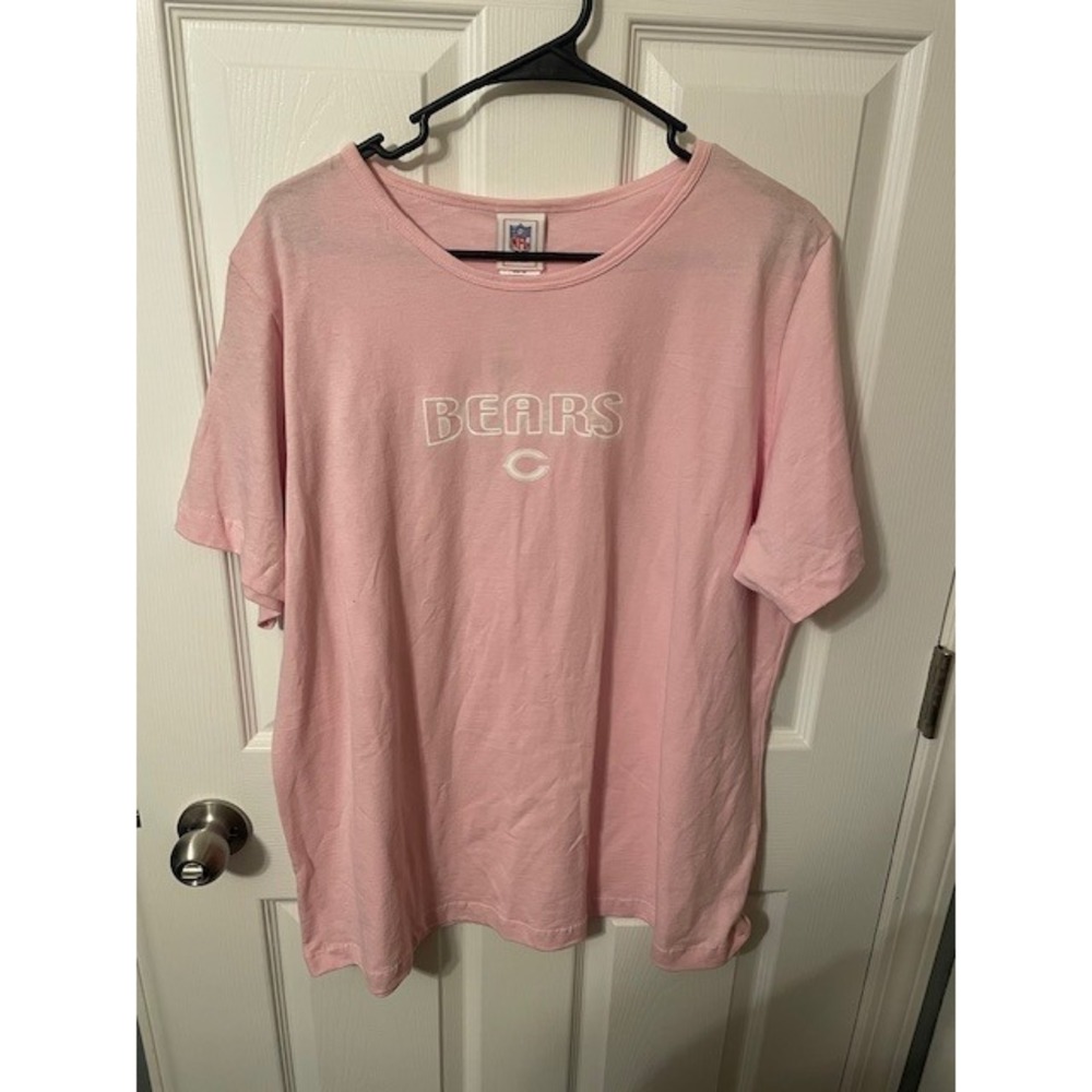 NFL Chicago Bears Pink Womens T Shirt Size 2X Short Sleeve Football Fan Tee